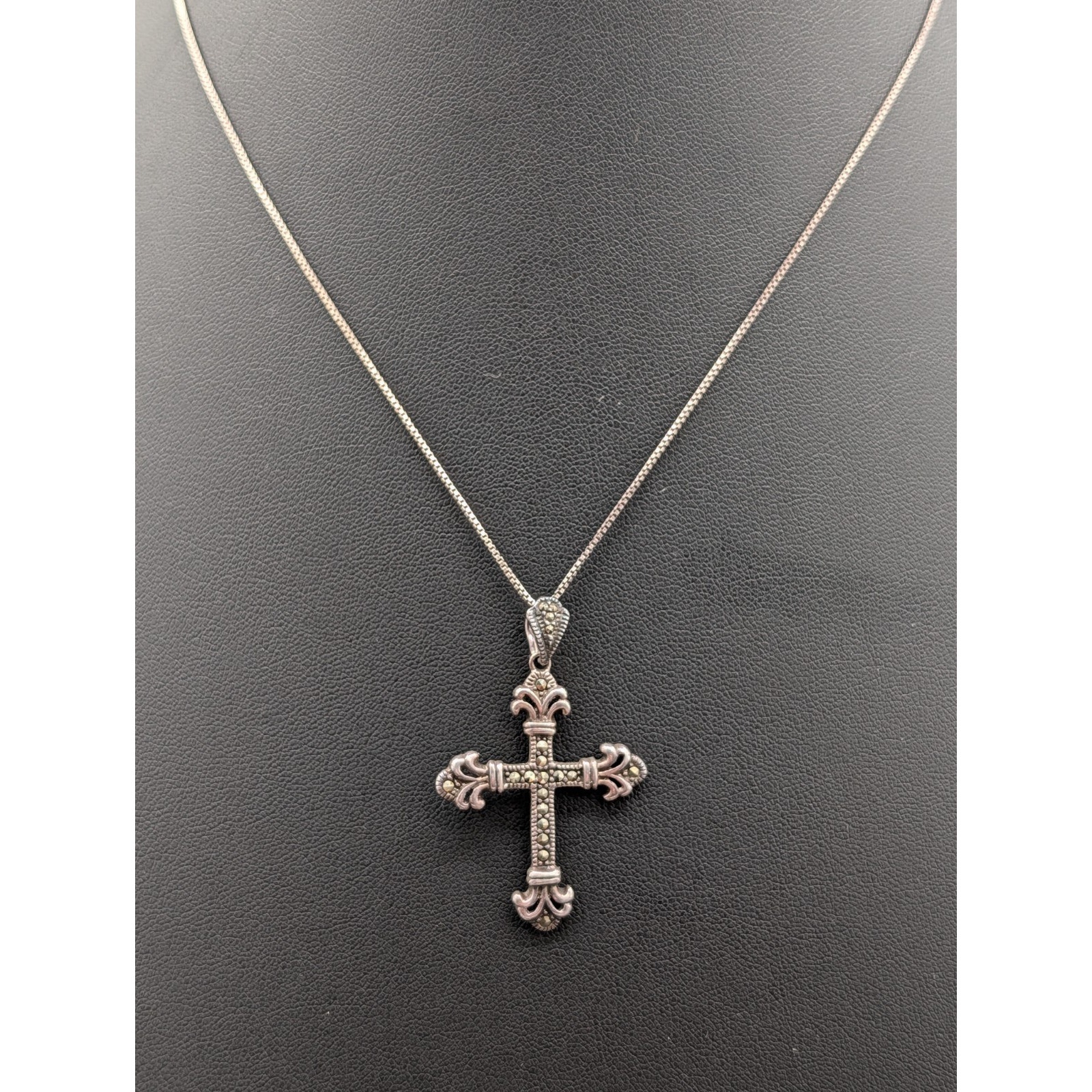 Vintage Han Sterling Silver Marcasite Fleur De Lis Cross Pendant Necklace Italy